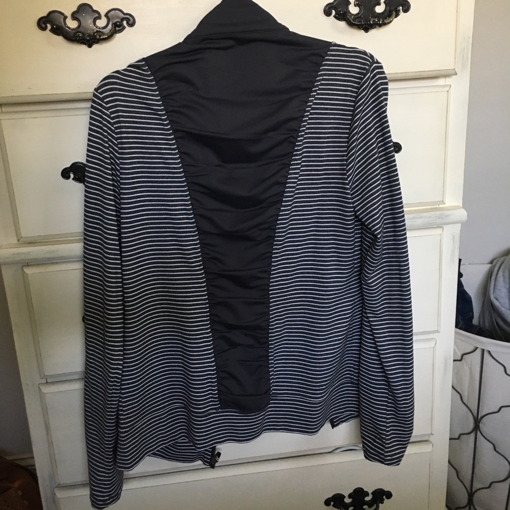 Ideology Active Jacket - Picture 2 of 6
